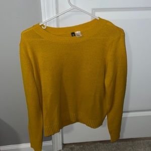 yellow sweater size medium